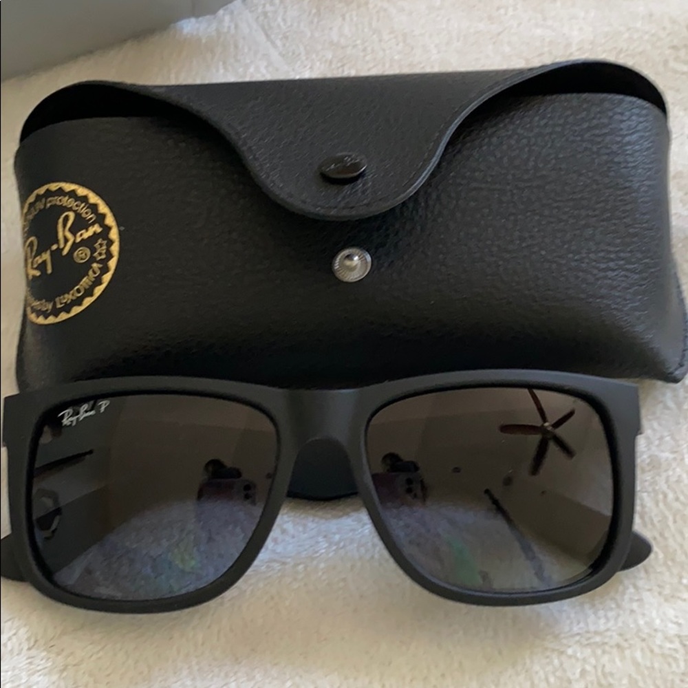 Unworn Rayban Justin gradient polarized lens